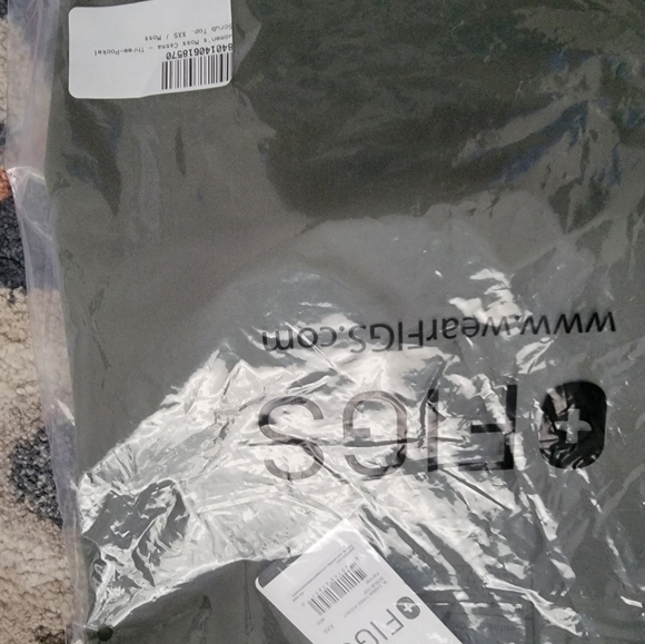 Scrubs Suit Set - Picture 2 of 3